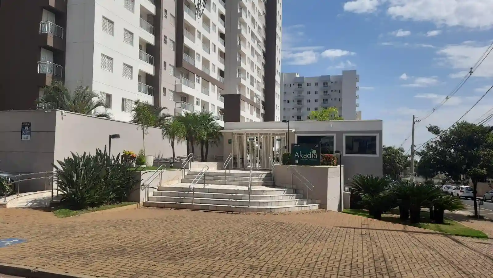 Apartamento com 3 quartos à venda, 77m² — foto 1 de 34