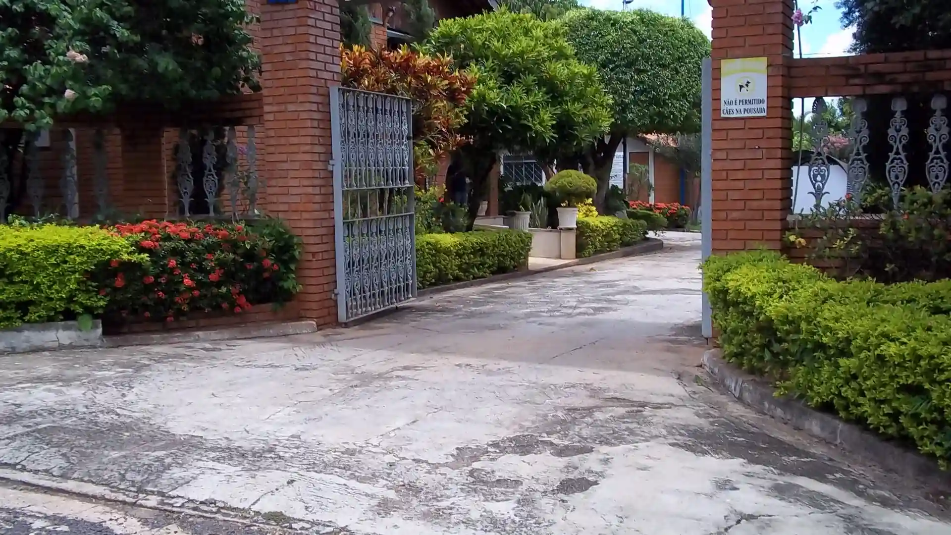 Imóvel Comercial com 11 quartos à venda, 5000m² — foto 1 de 17