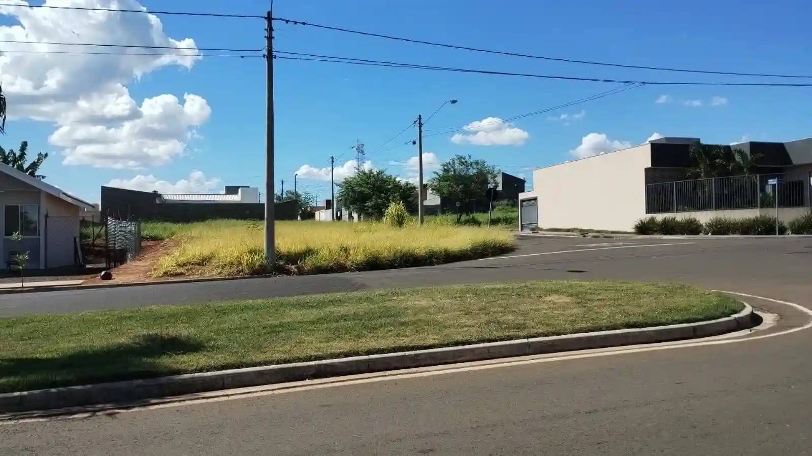 Terreno / Lote / Condomínio  à venda, 316m² — foto 2 de 5