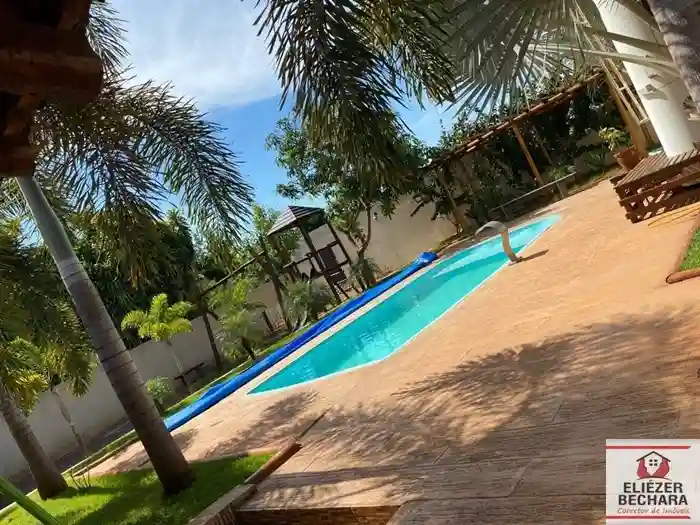 Fazenda / Sítio / Chácara com 3 quartos à venda, 1000m² — foto 1 de 34