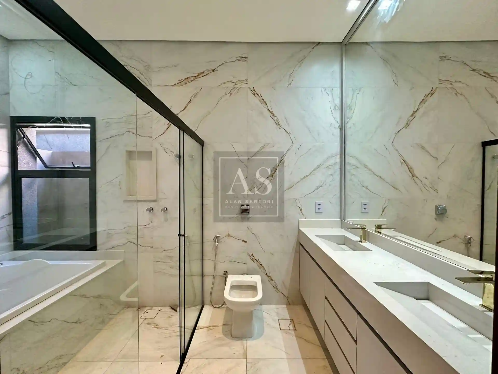 Casa de Condomínio com 3 quartos à venda, 289m² — foto 15 de 17