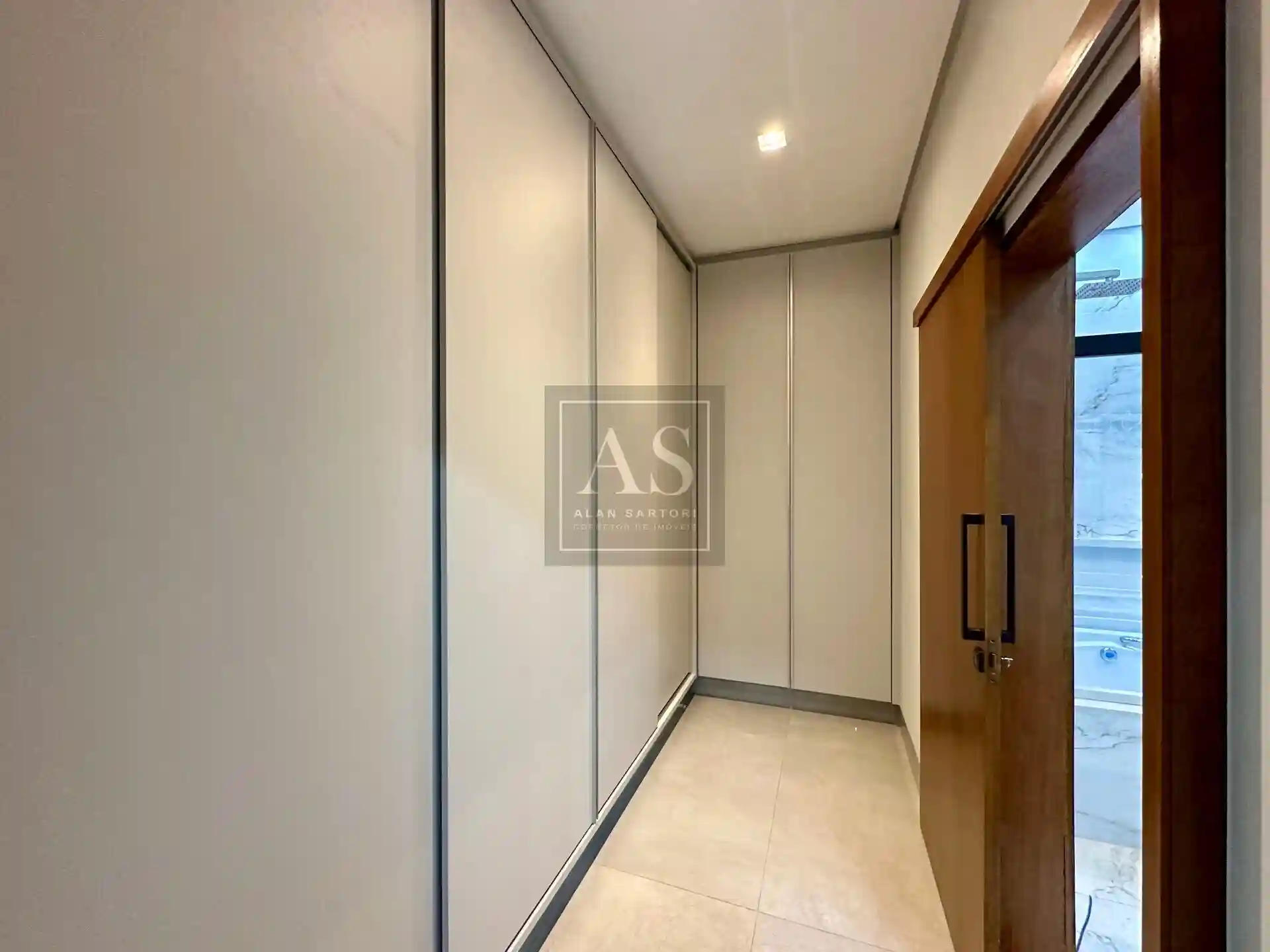 Casa de Condomínio com 3 quartos à venda, 289m² — foto 14 de 17