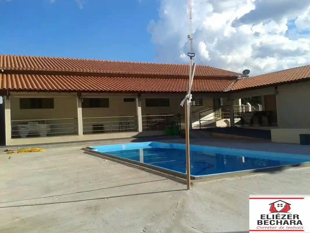Fazenda / Sítio / Chácara com 5 quartos à venda, 1000m² — foto 2 de 41