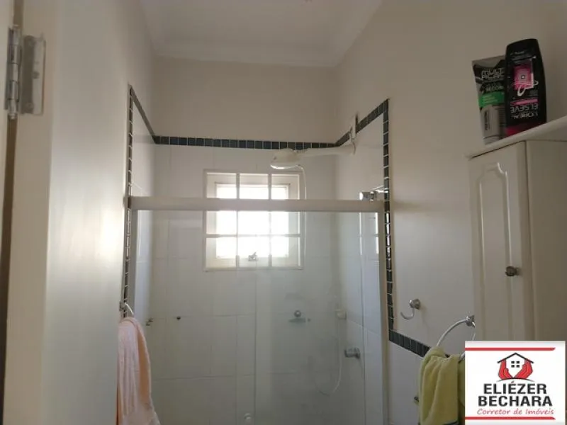 Casa à venda — foto 2 de 8