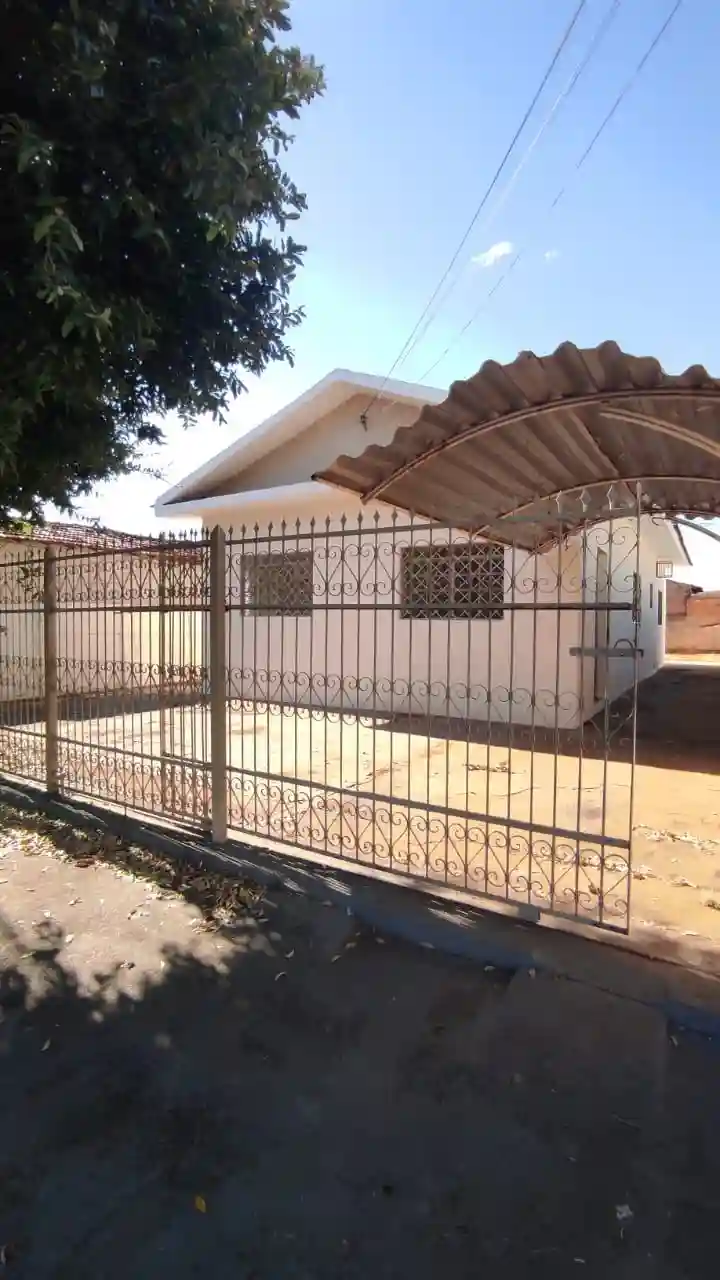 Casa com 2 quartos à venda, 100m² — foto 2 de 15