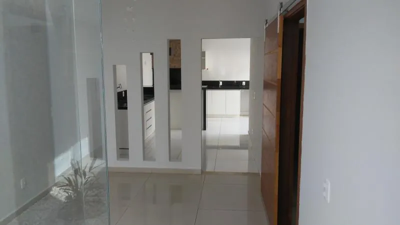 Casa à venda — foto 3 de 12