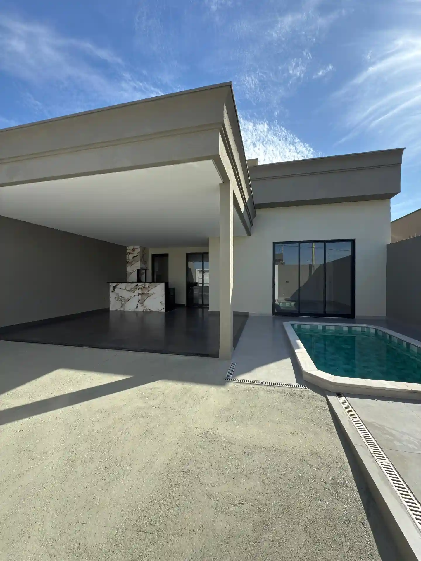 Casa com 3 quartos à venda, 210m² — foto 4 de 12
