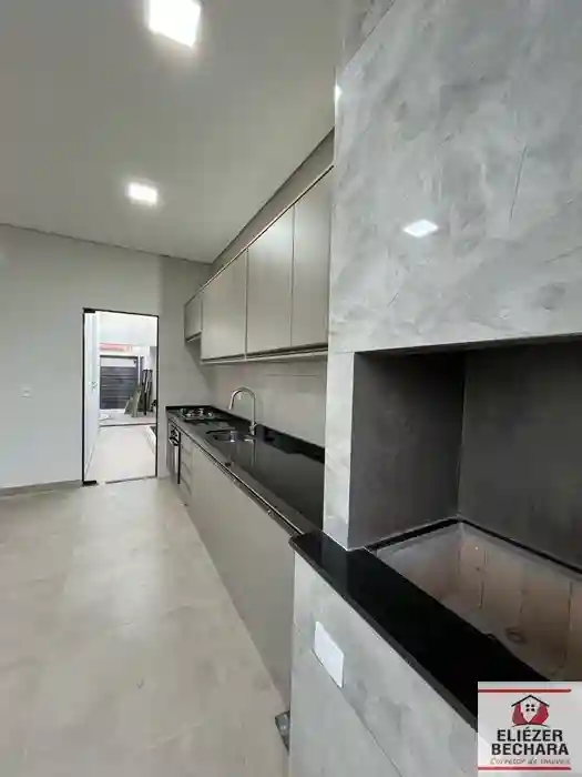 Casa com 3 quartos à venda, 120m² — foto 1 de 15