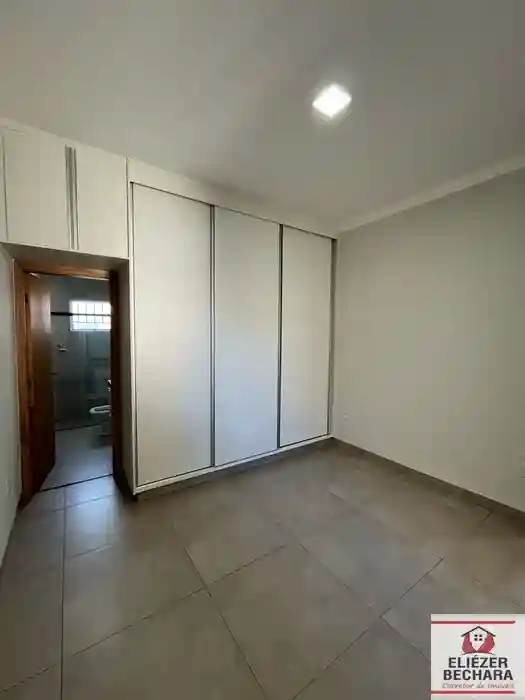 Casa com 3 quartos à venda, 120m² — foto 3 de 15