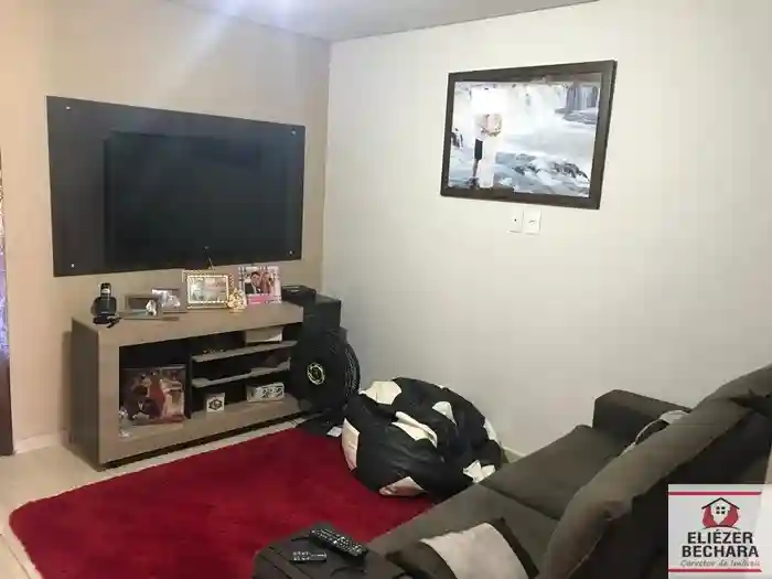 Casa com 2 quartos à venda, 140m² — foto 2 de 11