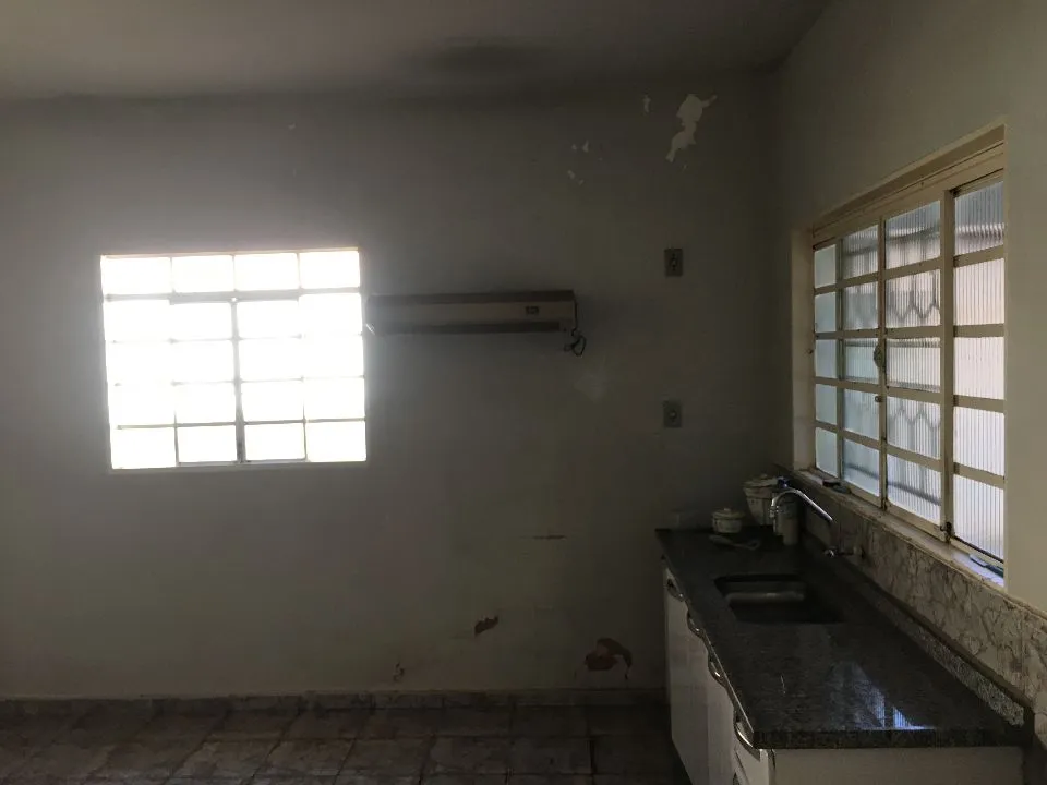 Casa à venda — foto 1 de 15