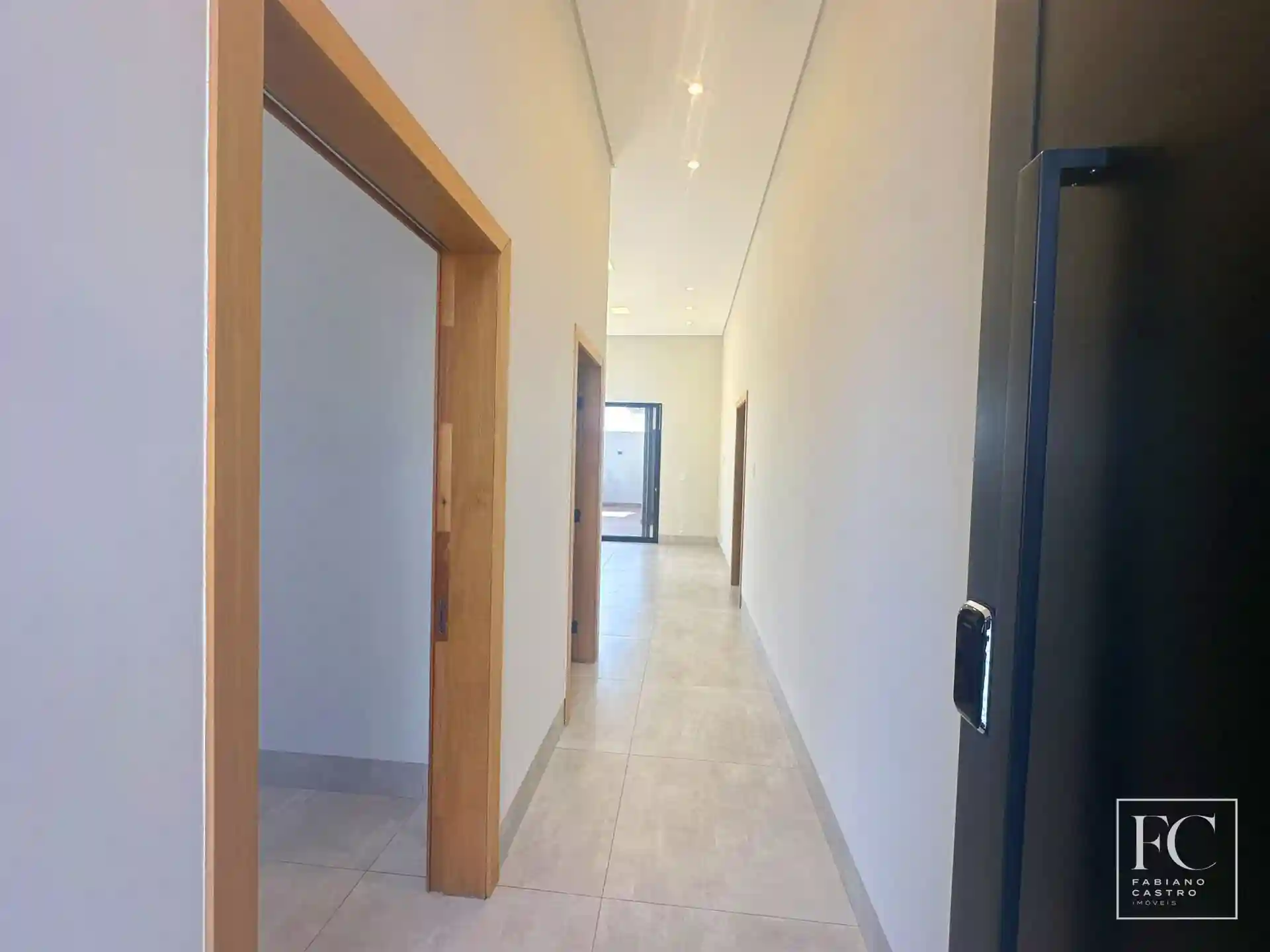 Casa de Condomínio com 3 quartos à venda, 156m² — foto 3 de 28
