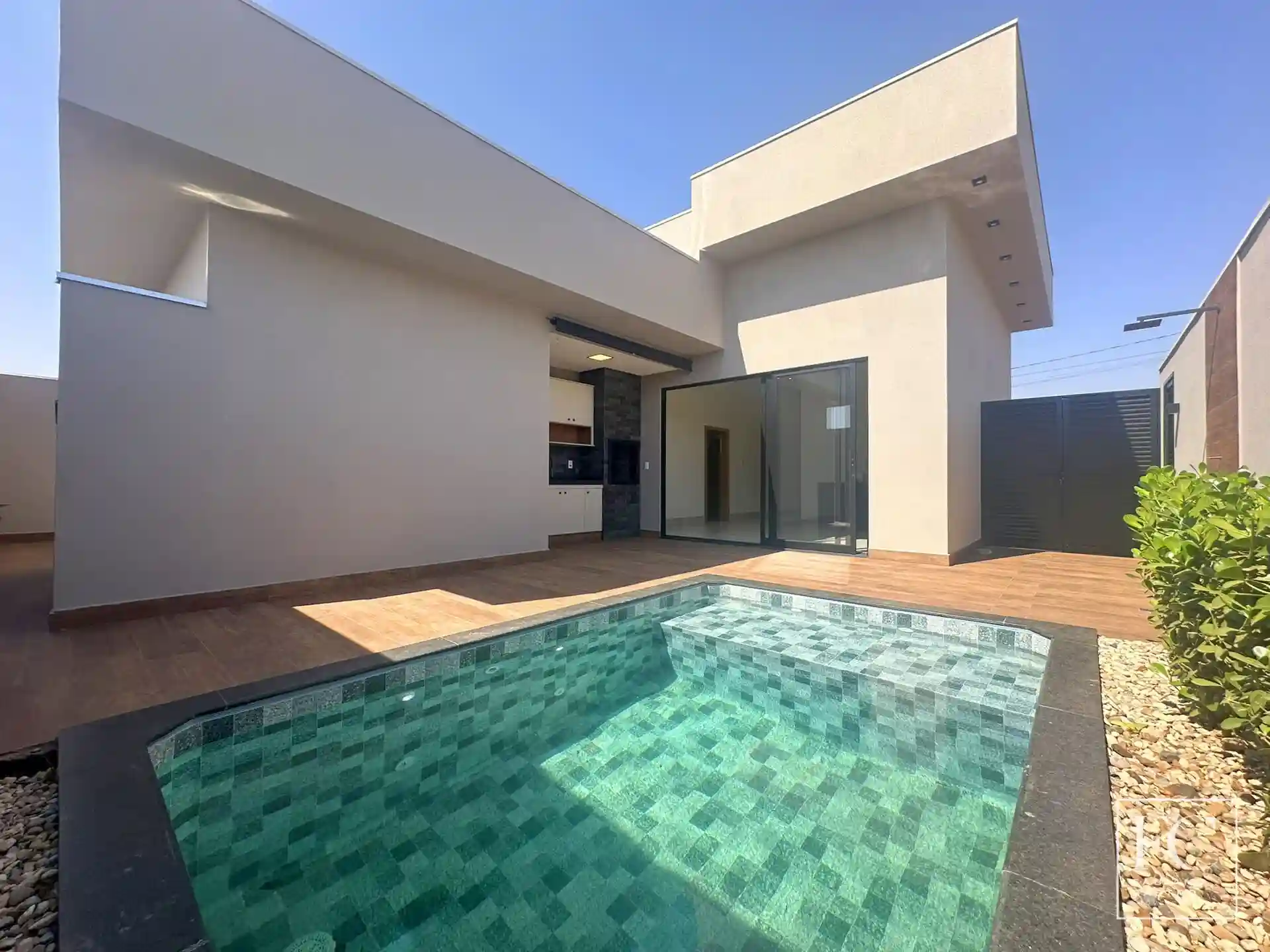 Casa de Condomínio com 3 quartos à venda, 156m² — foto 16 de 28