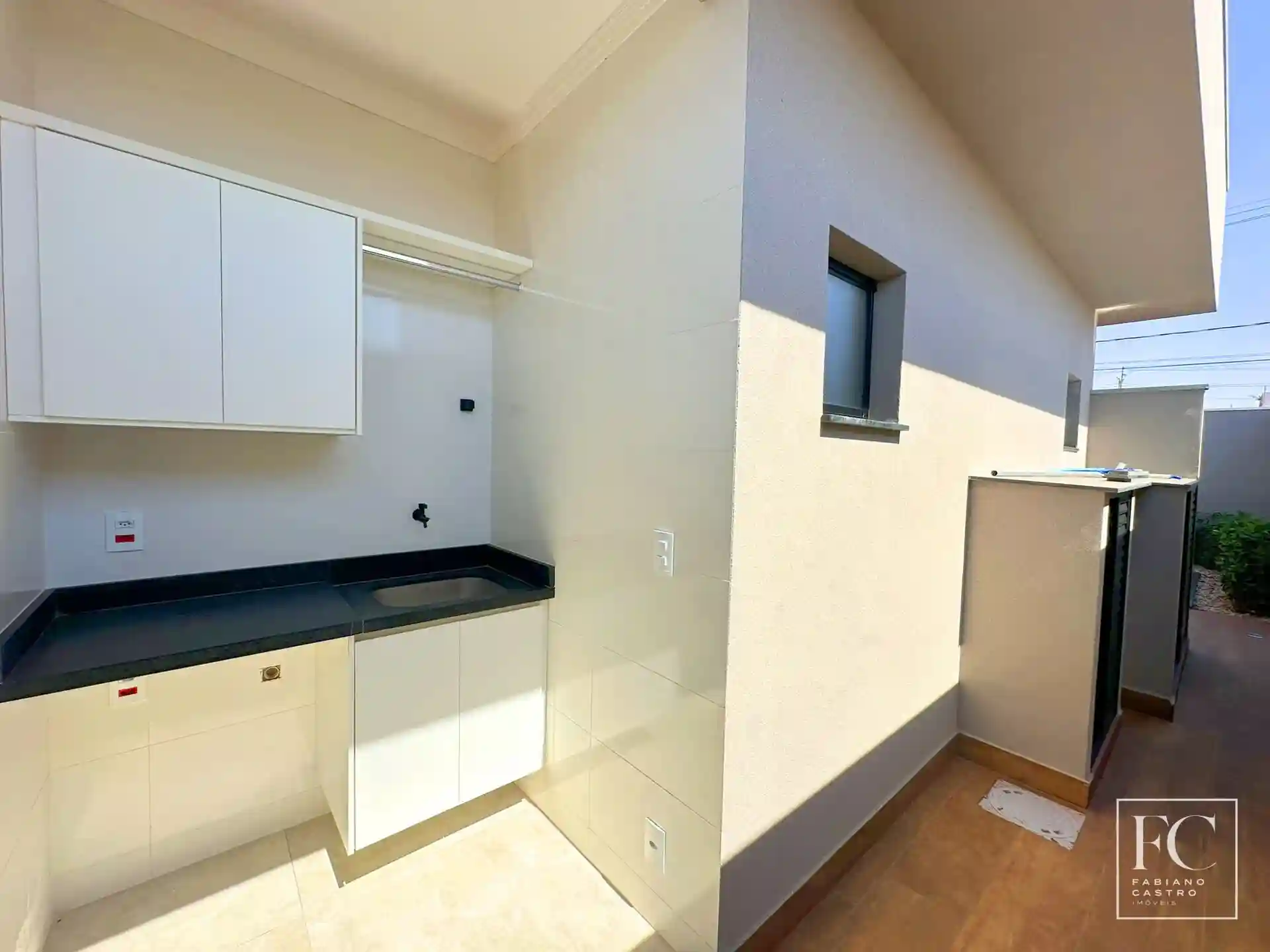 Casa de Condomínio com 3 quartos à venda, 156m² — foto 18 de 28