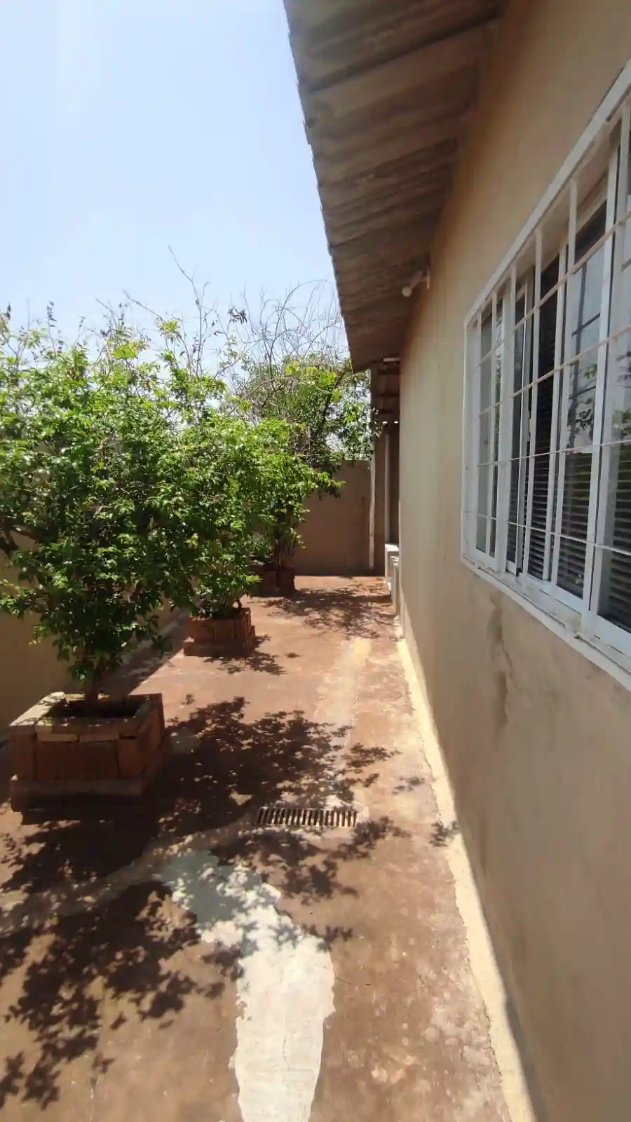 Casa com 2 quartos à venda, 100m² — foto 2 de 12