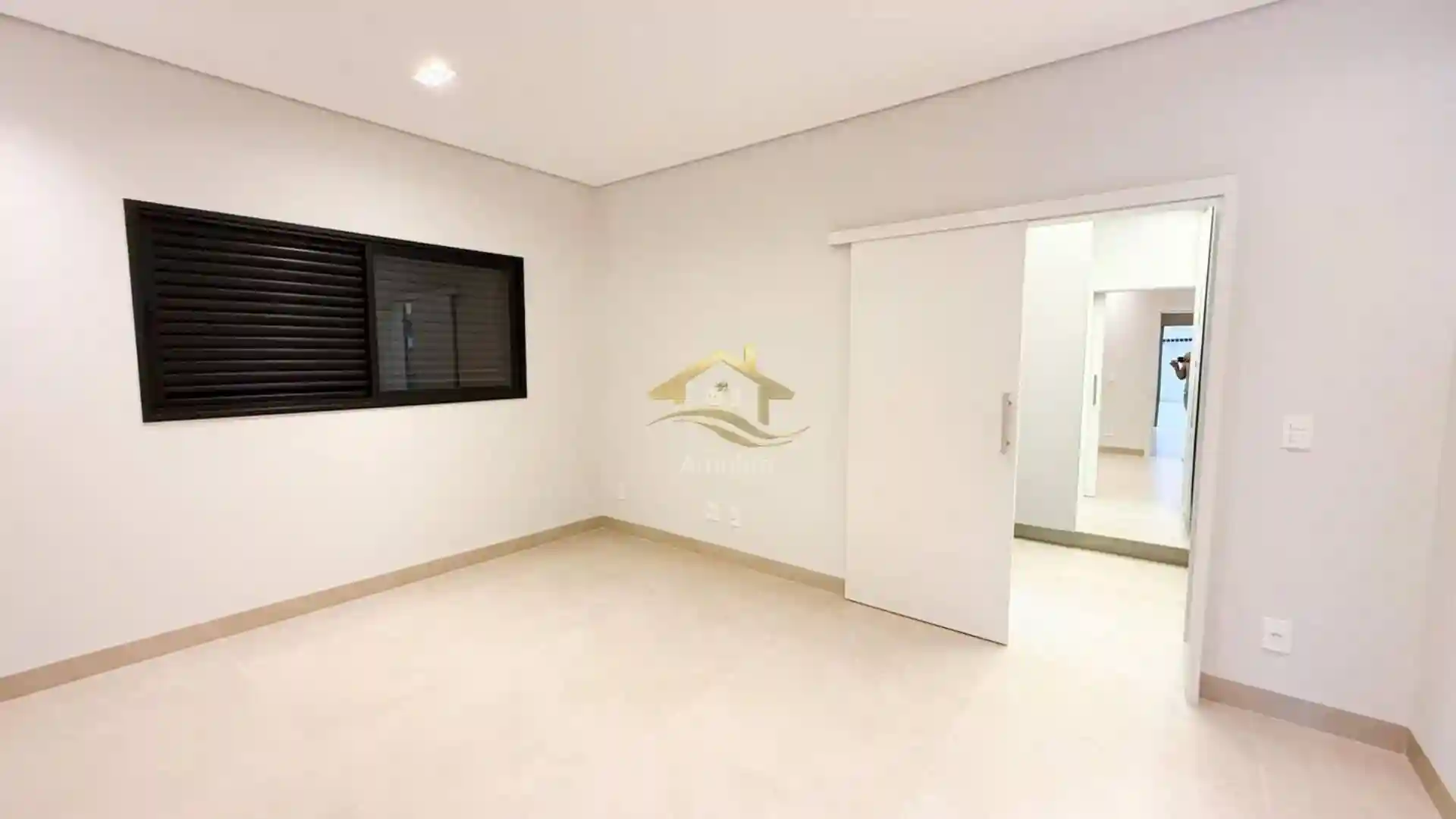 Casa de Condomínio com 4 quartos à venda, 247m² — foto 12 de 32