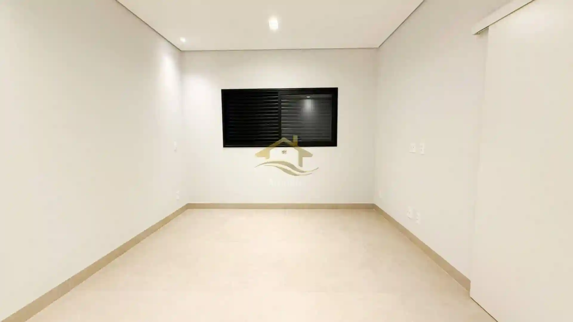 Casa de Condomínio com 4 quartos à venda, 247m² — foto 6 de 32
