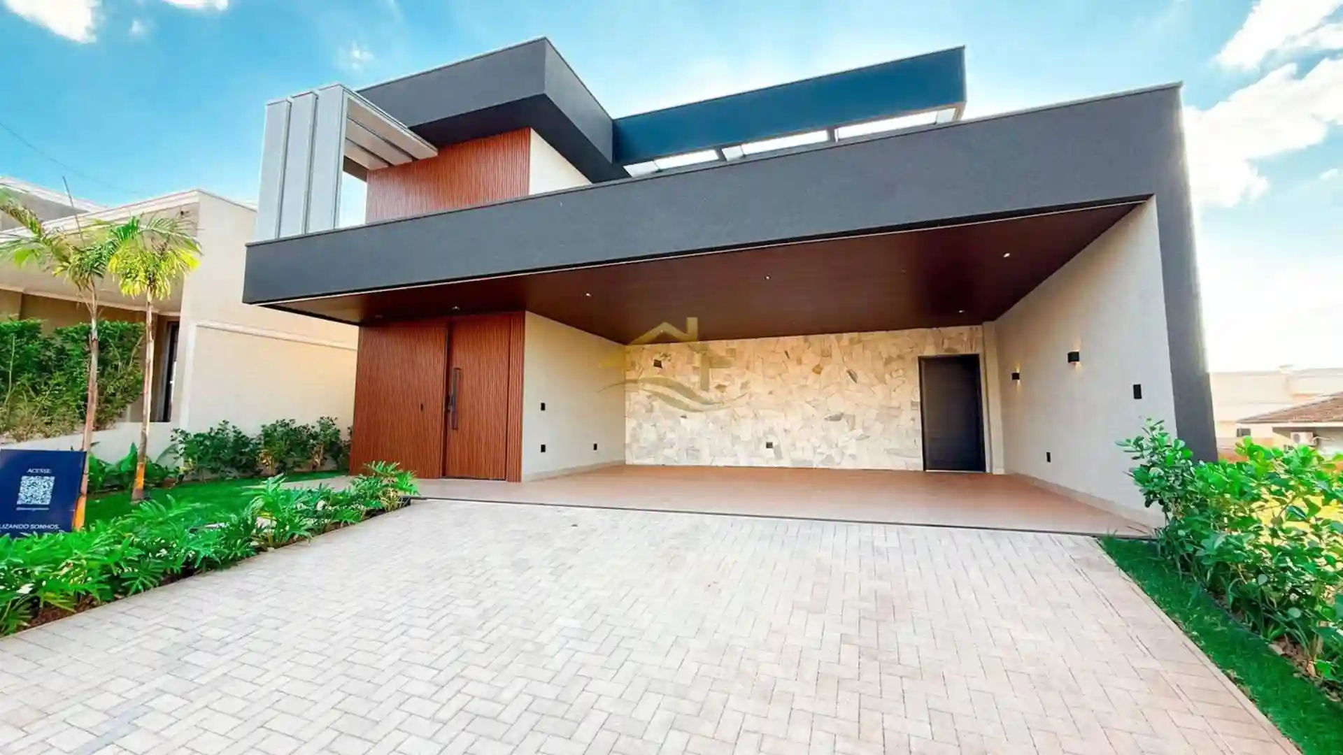 Casa de Condomínio com 4 quartos à venda, 247m² — foto 3 de 32