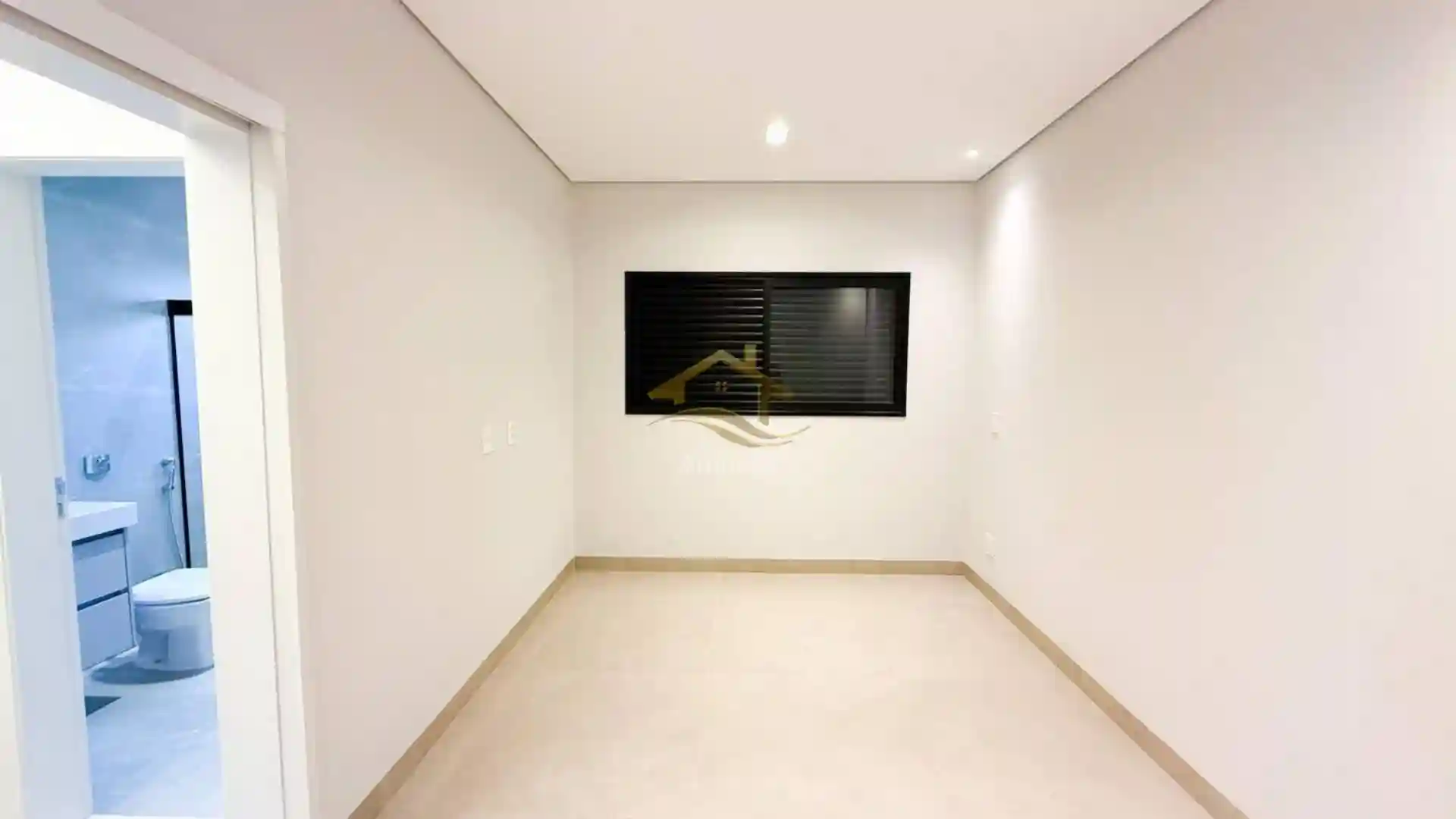 Casa de Condomínio com 4 quartos à venda, 247m² — foto 13 de 32