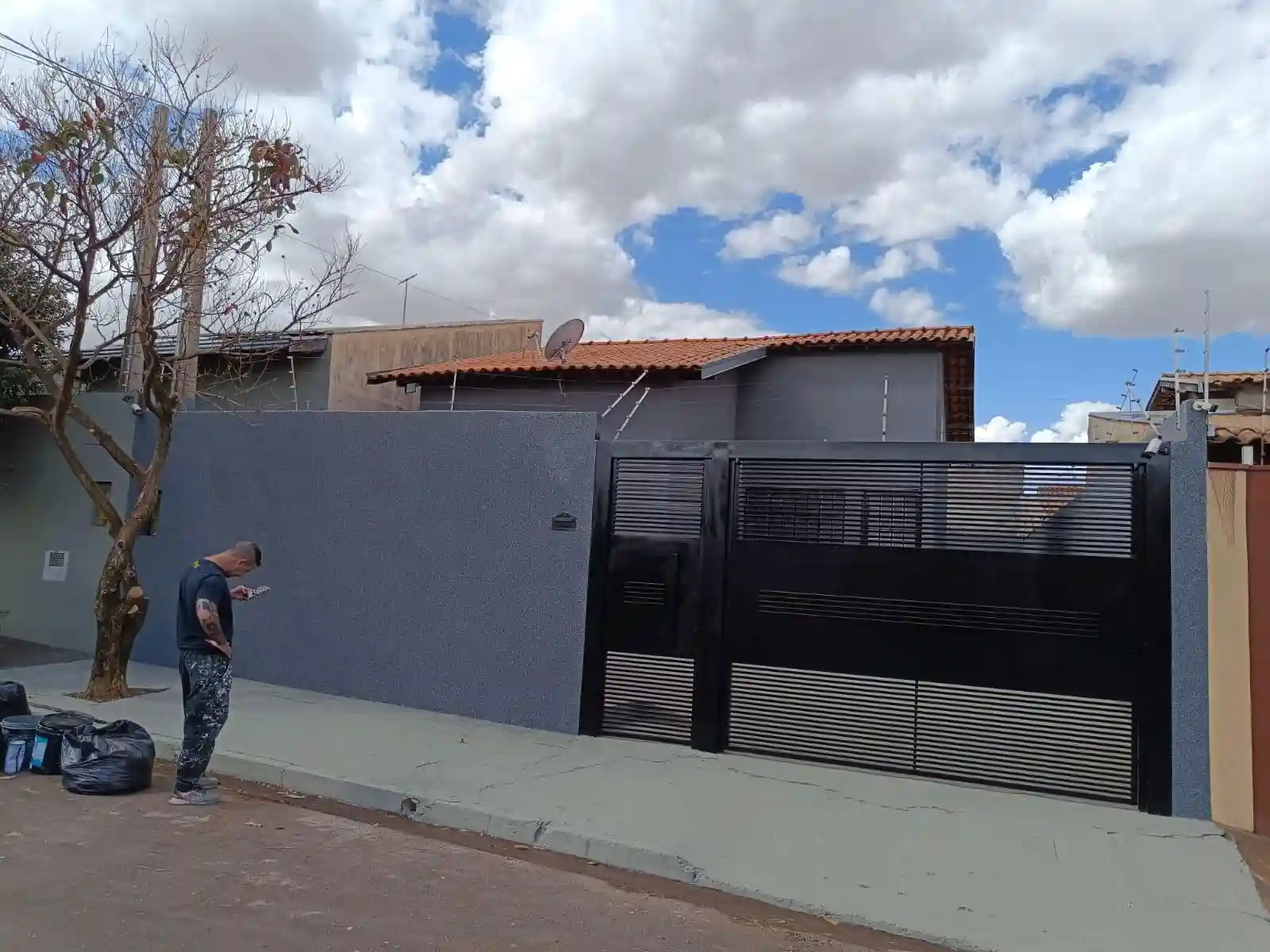 Casa com 2 quartos à venda, 60m² — foto 1 de 9