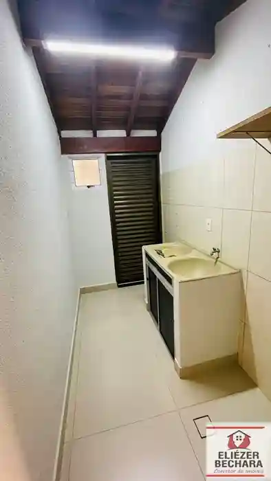 Casa à venda — foto 12 de 17