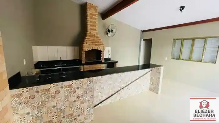 Casa à venda — foto 1 de 17