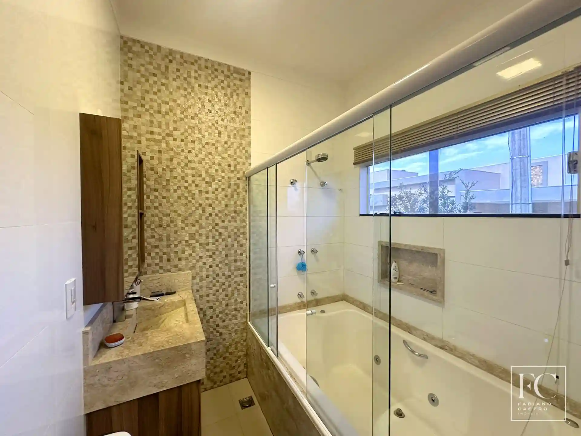 Casa de Condomínio com 3 quartos à venda, 150m² — foto 15 de 19