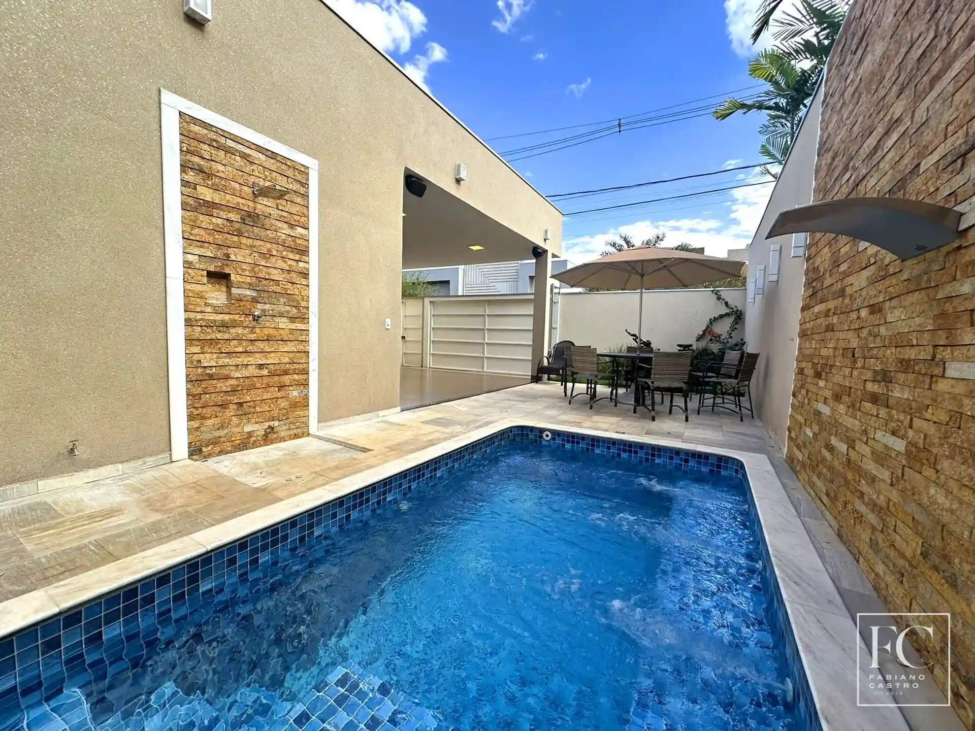 Casa de Condomínio com 3 quartos à venda, 150m² — foto 18 de 19