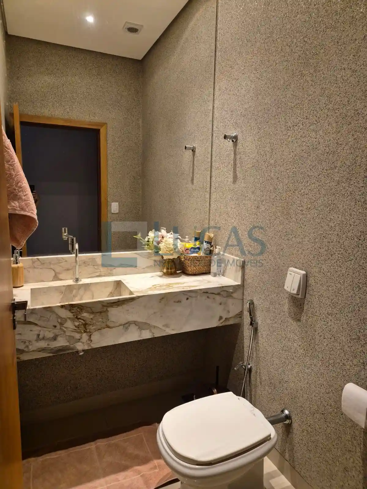 Casa de Condomínio com 3 quartos à venda, 220m² — foto 6 de 16