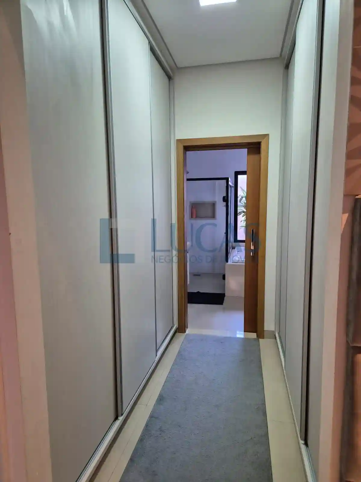 Casa de Condomínio com 3 quartos à venda, 220m² — foto 12 de 16
