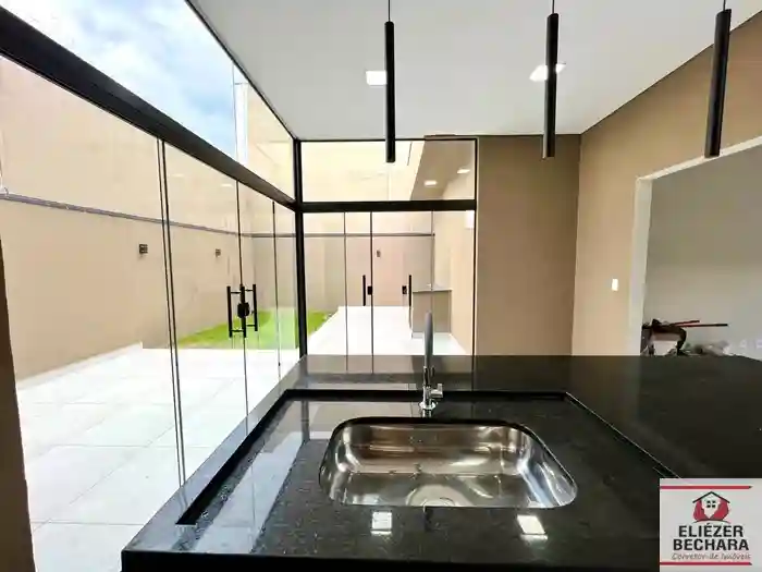 Casa à venda — foto 12 de 26