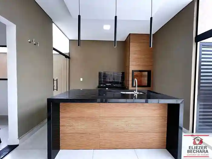 Casa à venda — foto 2 de 26