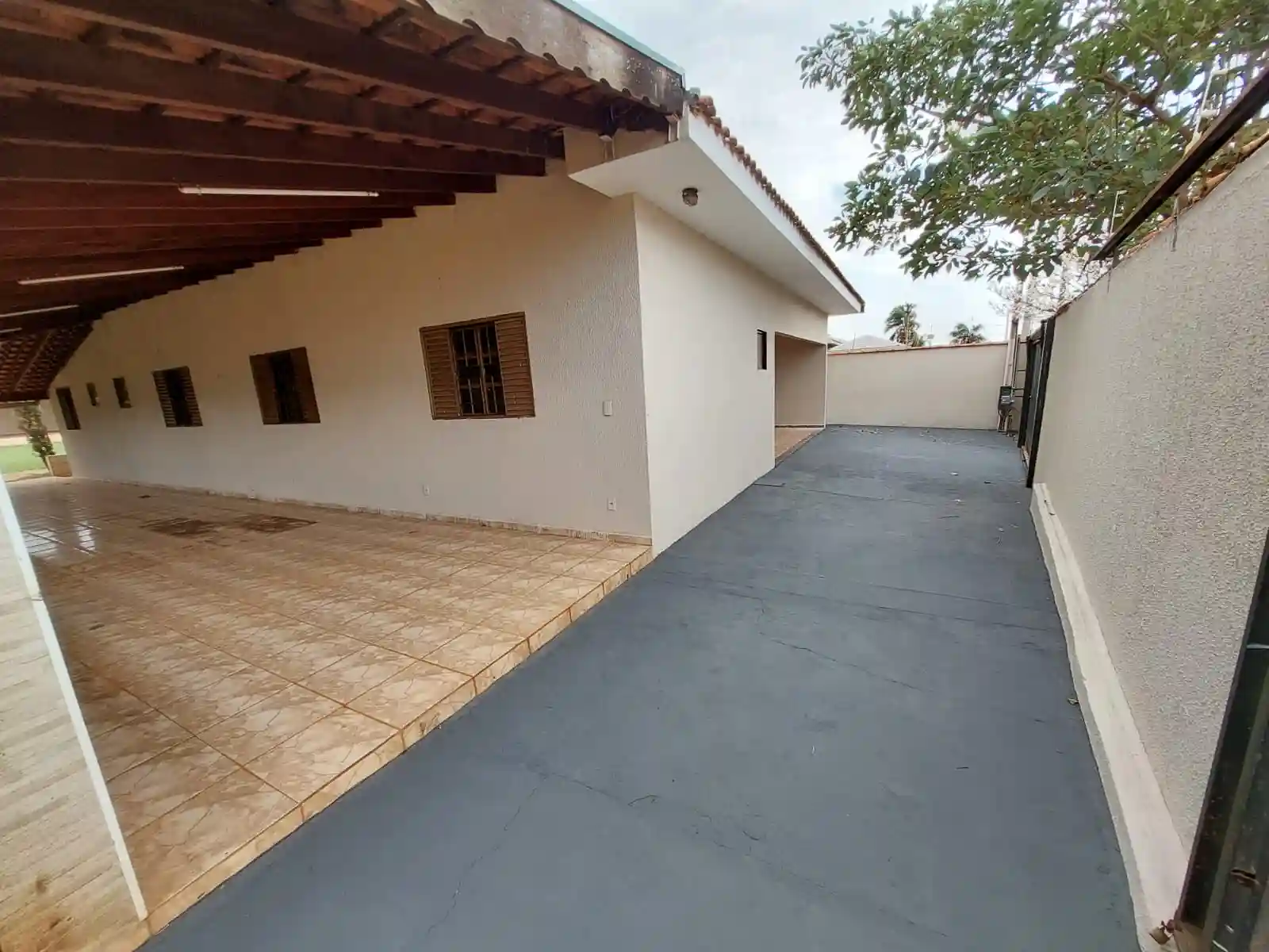 Fazenda / Sítio / Chácara à venda — foto 1 de 18