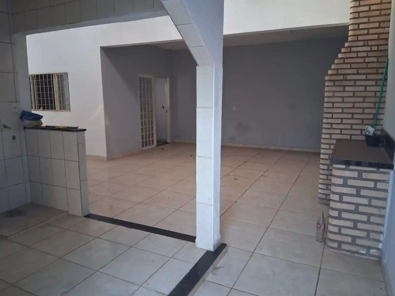 Casa com 3 quartos à venda, 140m² — foto 2 de 19