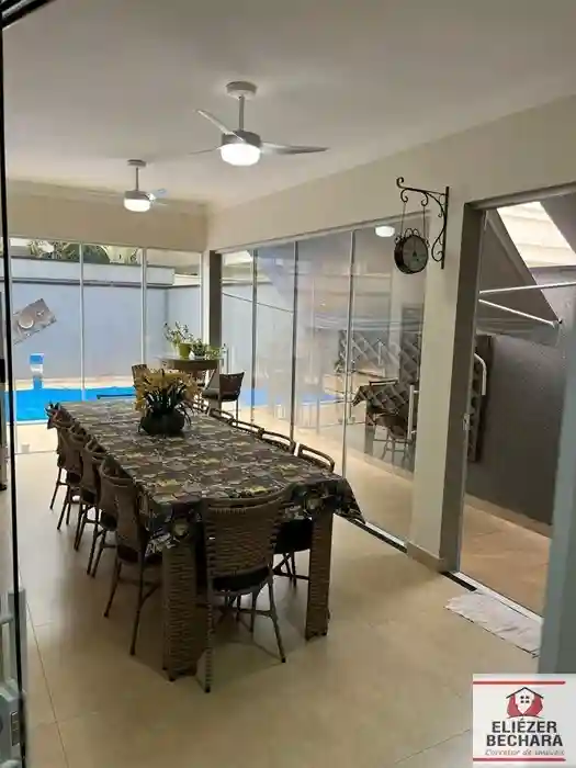 Casa de Condomínio com 3 quartos à venda, 200m² — foto 1 de 20