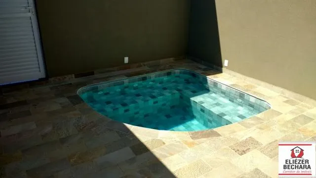 Casa de Condomínio à venda — foto 2 de 9