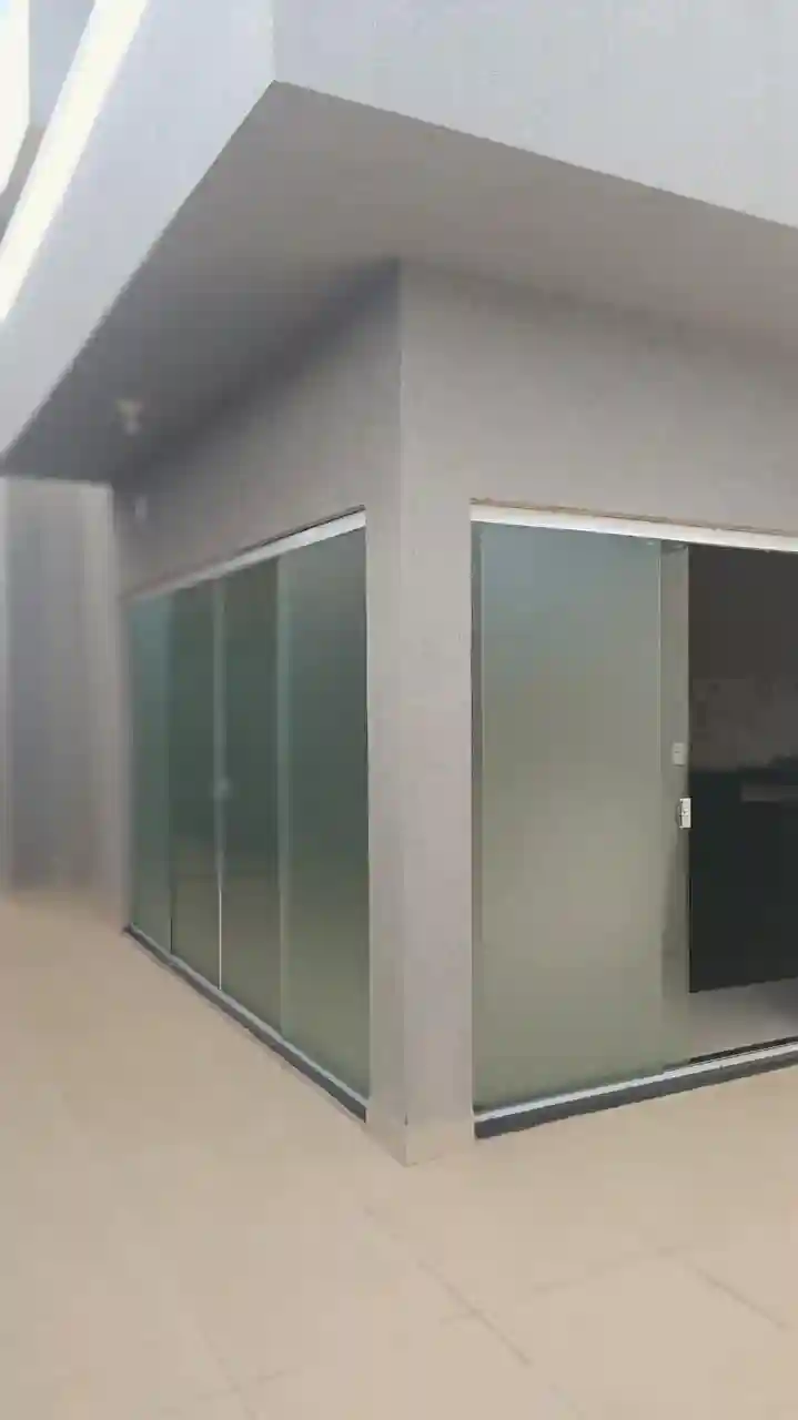 Casa de Condomínio com 3 quartos para aluguel, 132m² — foto 15 de 15