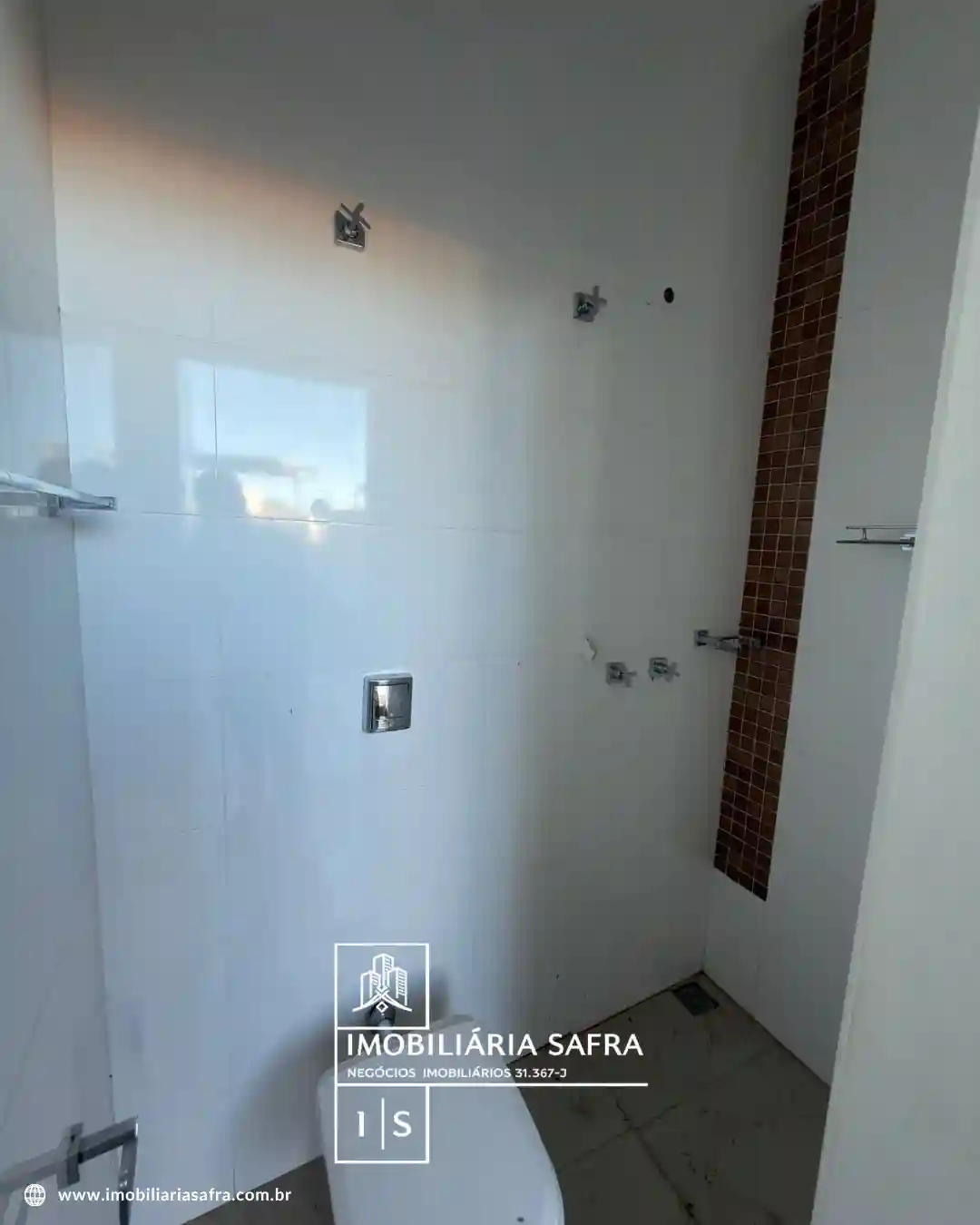 Casa com 4 quartos para aluguel, 275m² — foto 27 de 31