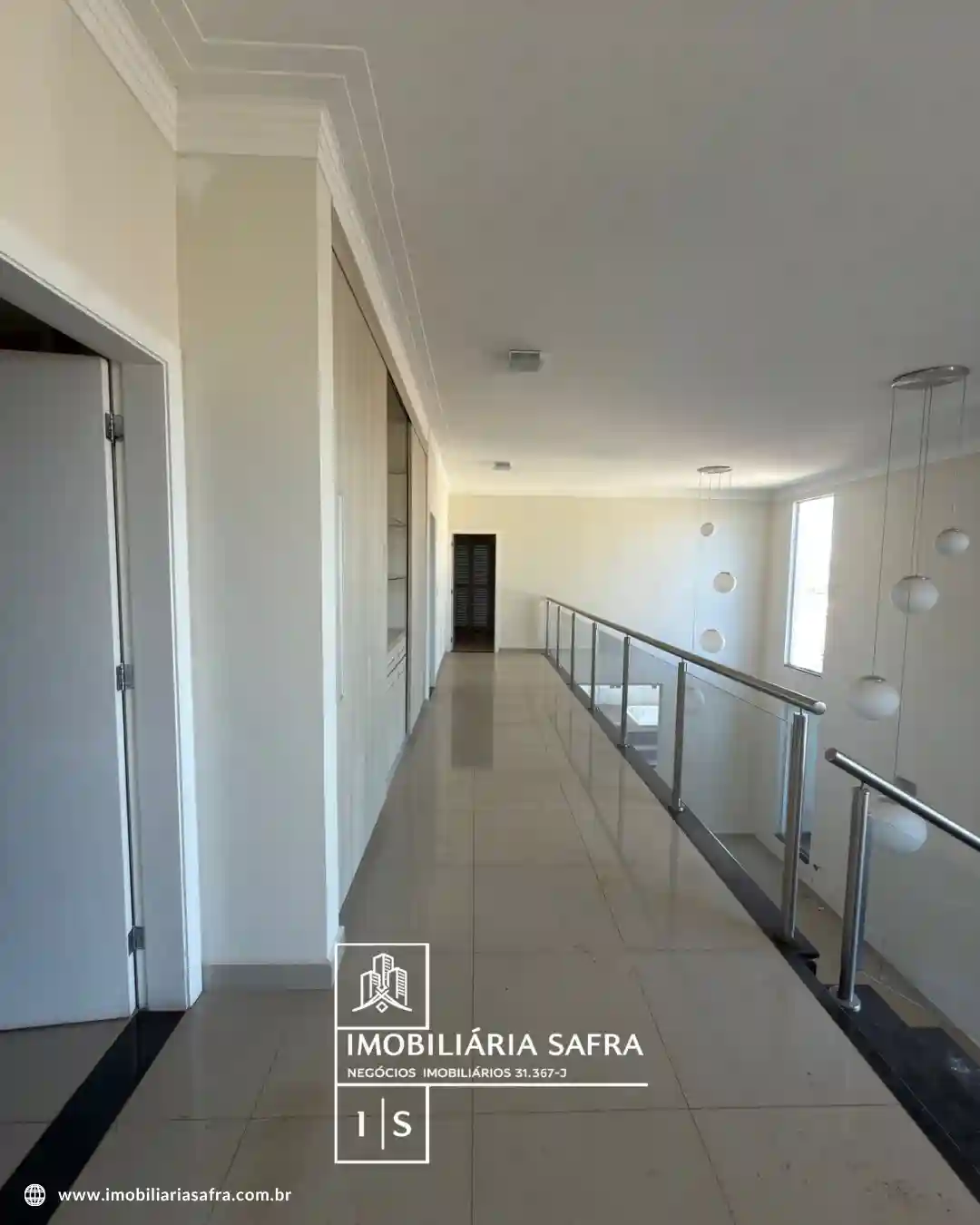 Casa com 4 quartos para aluguel, 275m² — foto 9 de 31