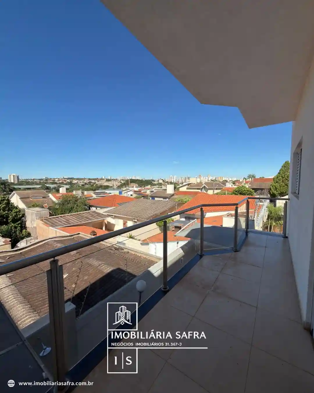 Casa com 4 quartos para aluguel, 275m² — foto 3 de 31