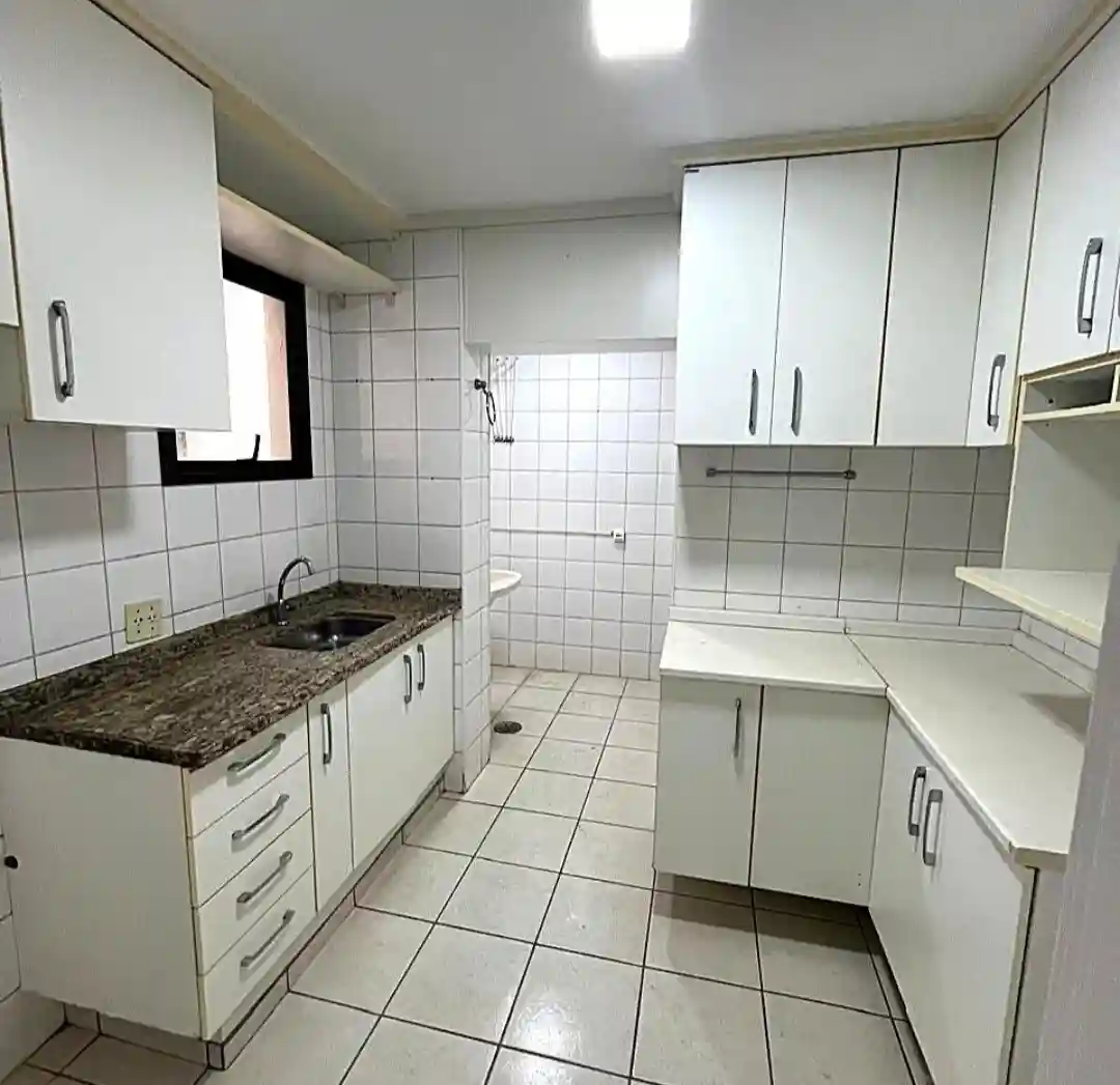 Apartamento com 3 quartos para aluguel, 90m² — foto 9 de 10