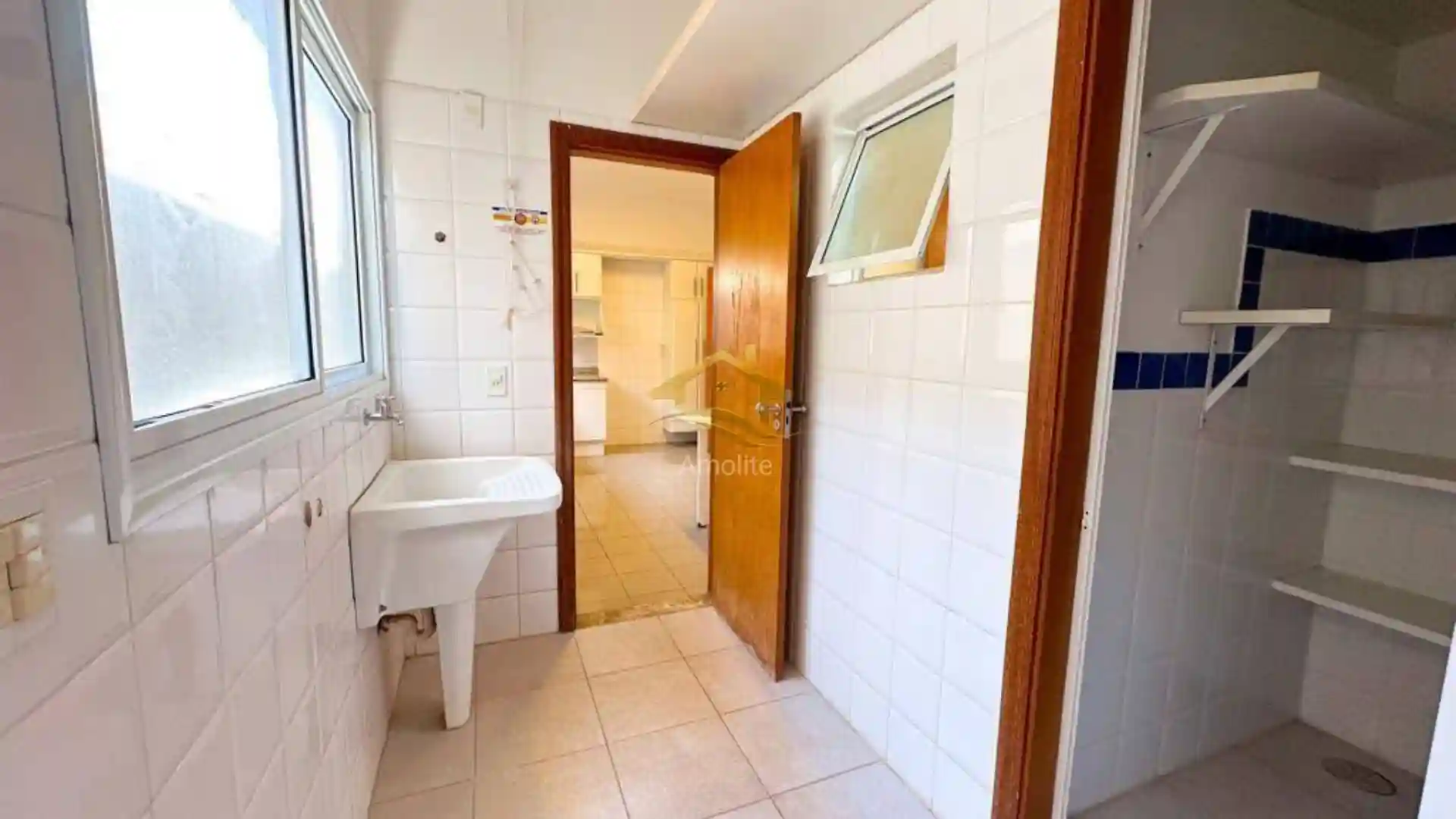 Casa de Condomínio com 3 quartos à venda, 238m² — foto 13 de 32