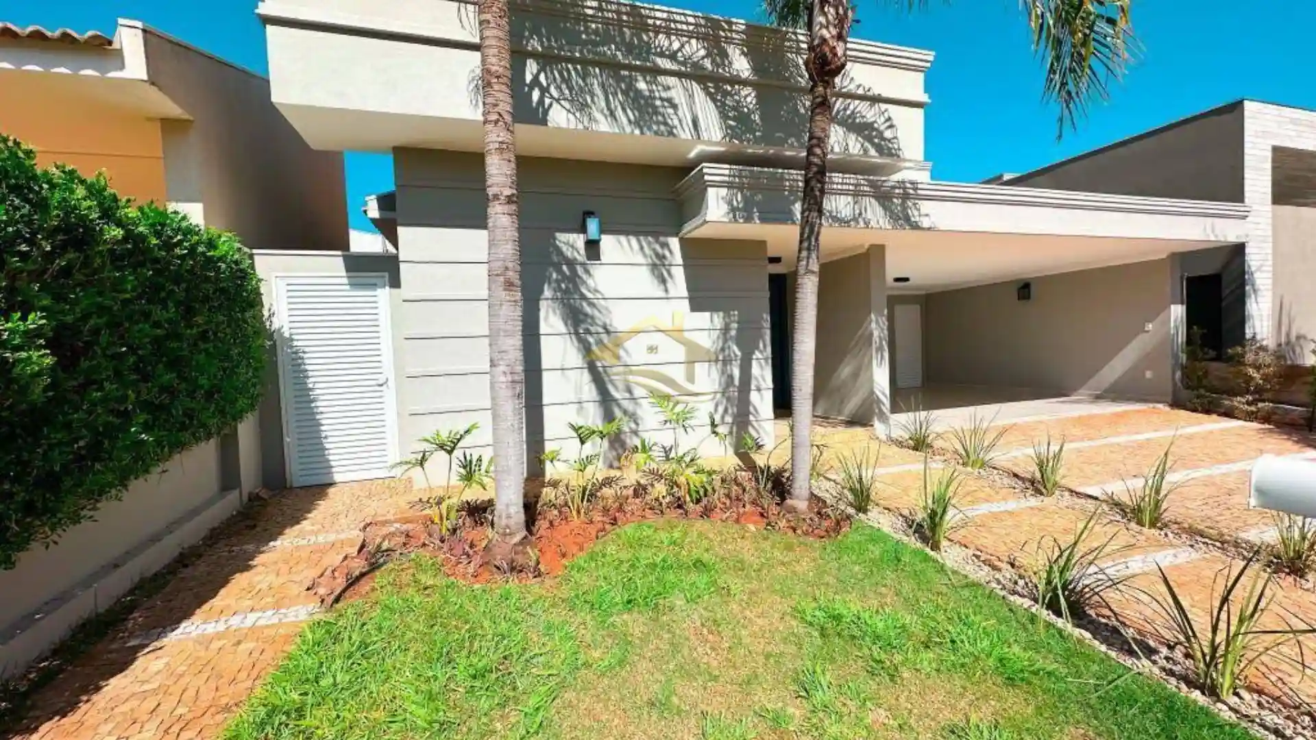 Casa de Condomínio com 3 quartos à venda, 238m² — foto 1 de 32