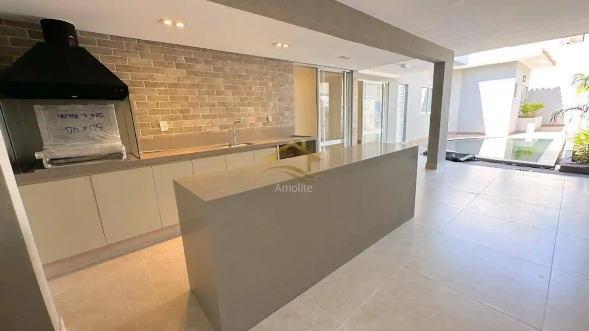 Casa de Condomínio com 3 quartos à venda, 238m² — foto 17 de 32
