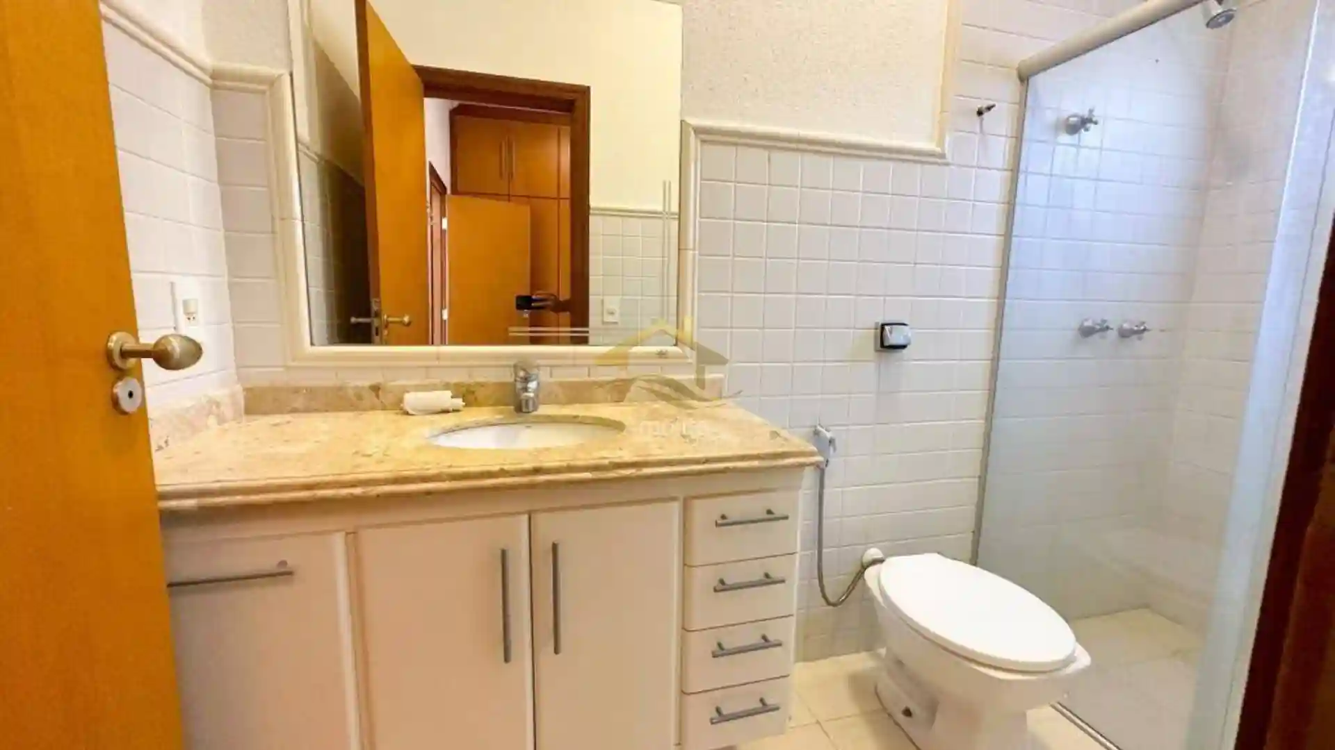 Casa de Condomínio com 3 quartos à venda, 238m² — foto 25 de 32