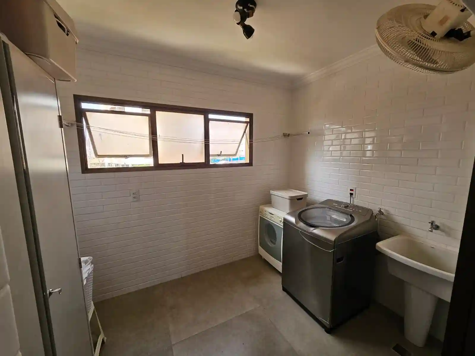 Apartamento com 3 quartos à venda, 130m² — foto 10 de 15