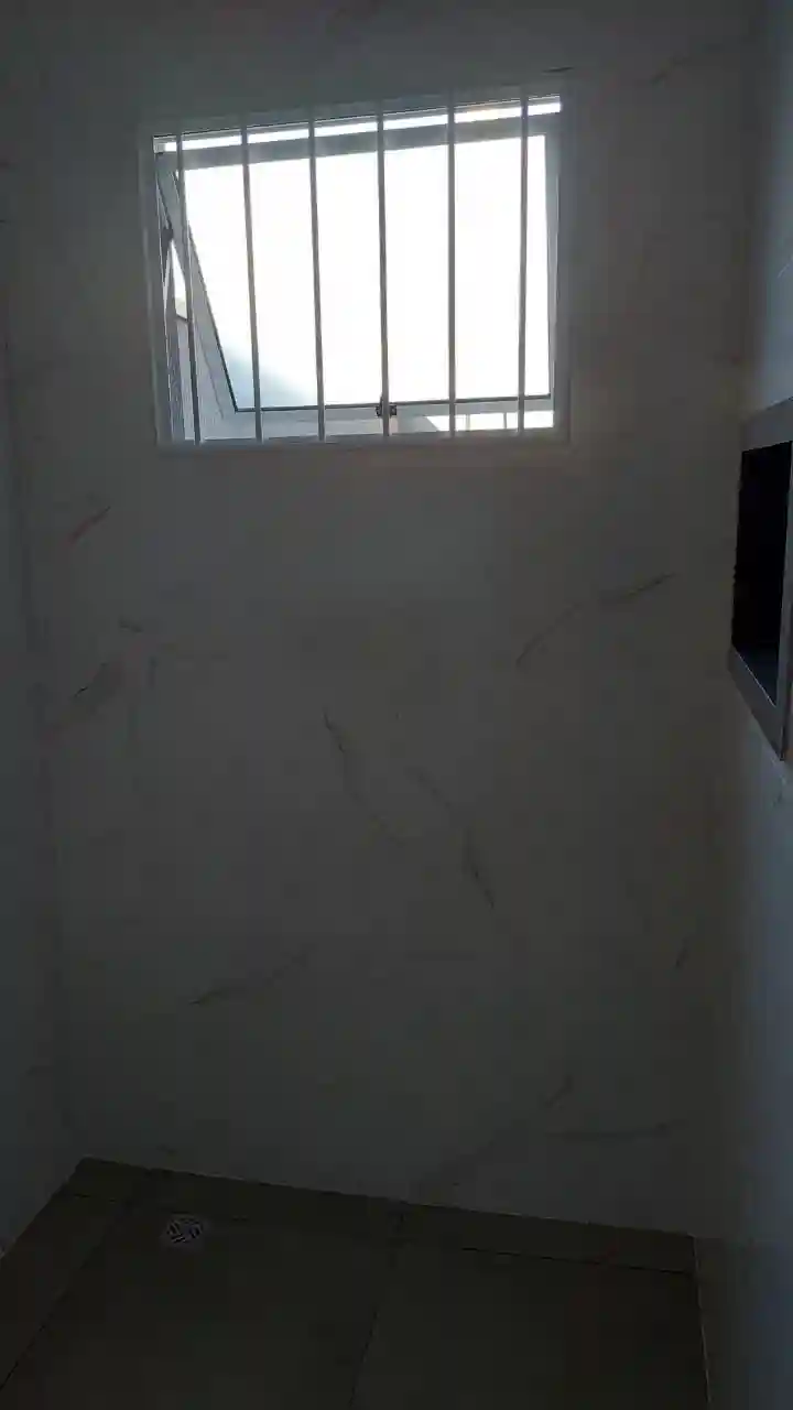 Casa com 3 quartos à venda, 200m² — foto 9 de 11