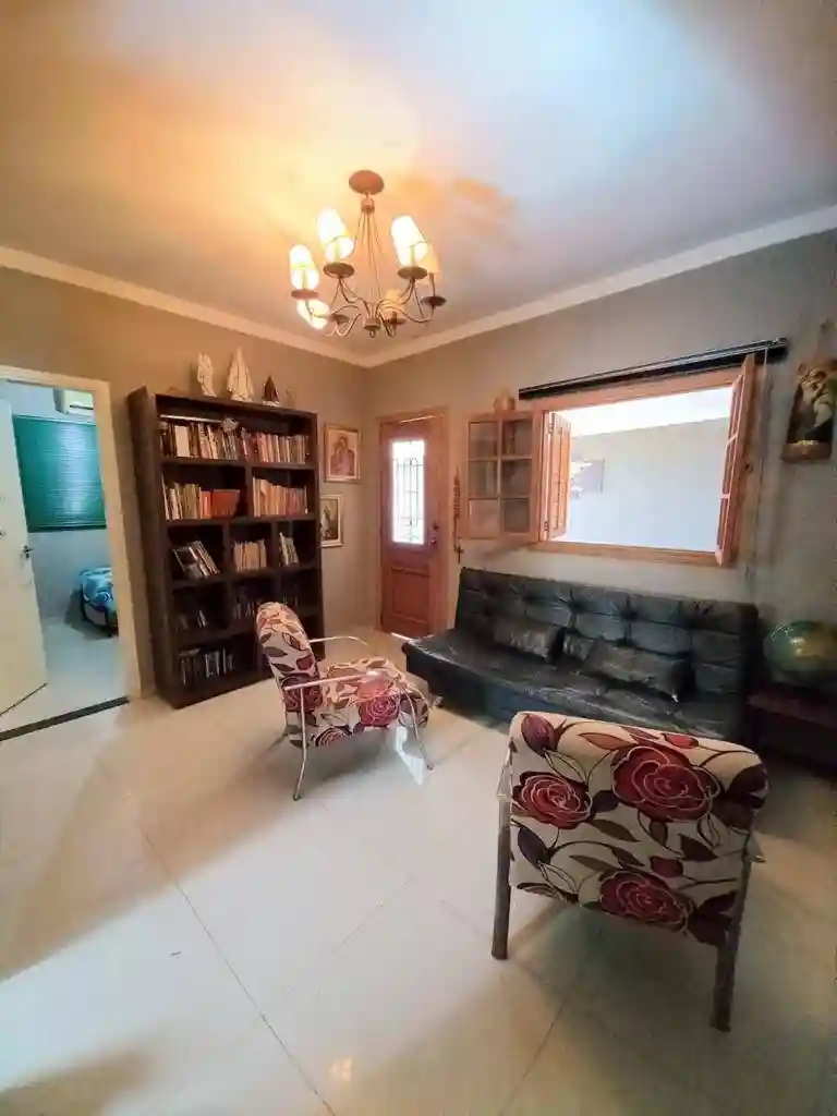 Casa com 3 quartos à venda, 275m² — foto 18 de 23