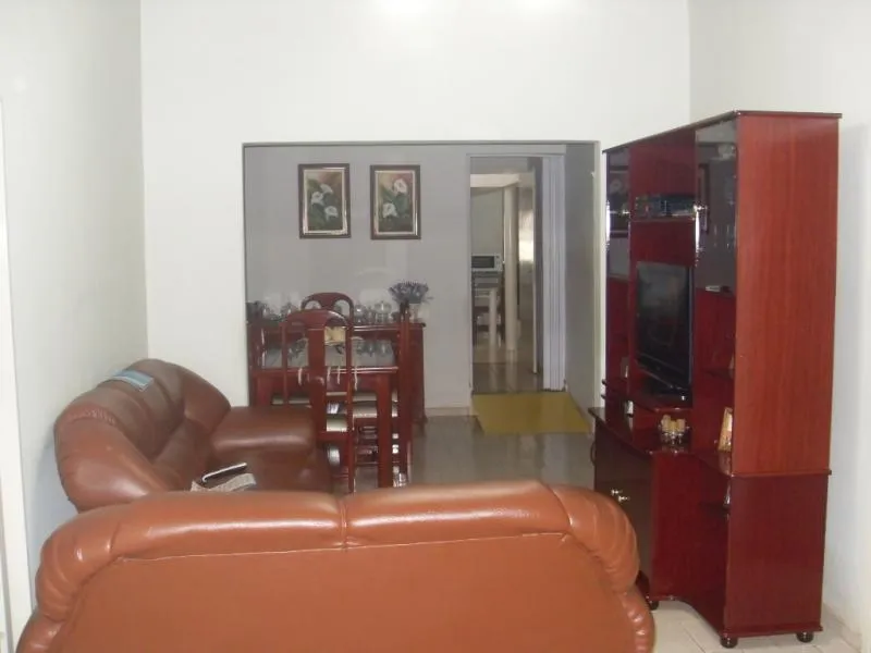Casa com 4 quartos à venda, 220m² — foto 3 de 21