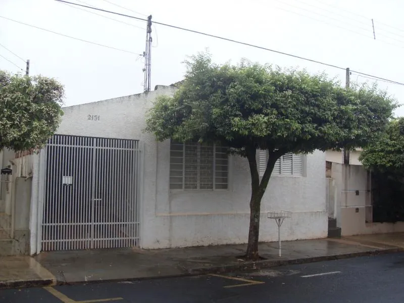 Casa com 4 quartos à venda, 220m² — foto 1 de 21